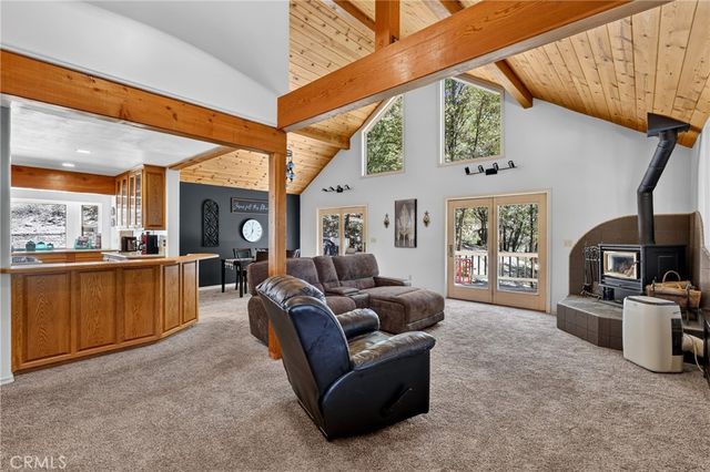 77 Park Drive, Running Springs, CA 92382
