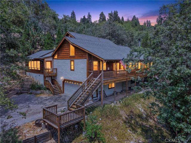 77 Park Drive, Running Springs, CA 92382