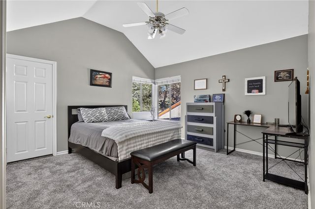 77 Park Drive, Running Springs, CA 92382