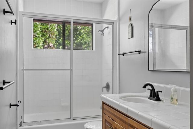 77 Park Drive, Running Springs, CA 92382