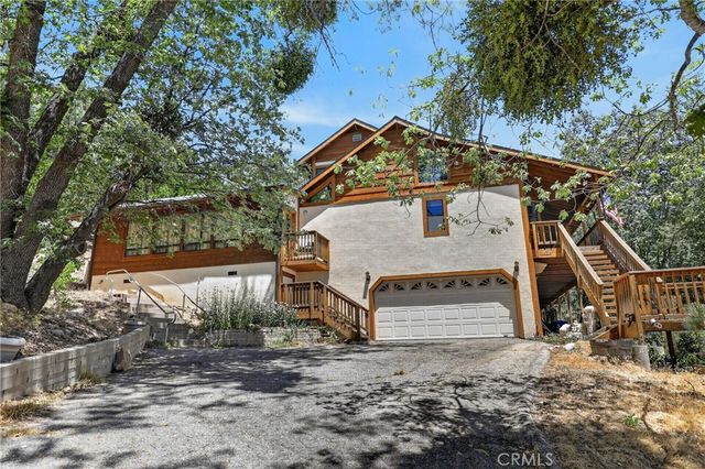 77 Park Drive, Running Springs, CA 92382