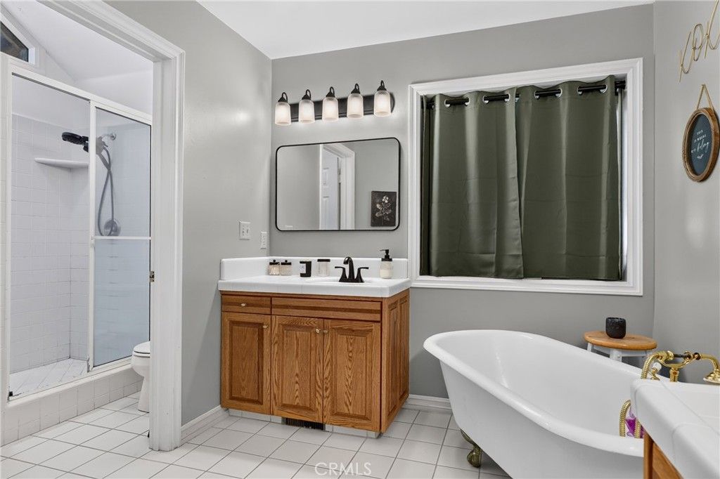 Image 24 of property listing at 77 Park, Running Springs, CA 92382