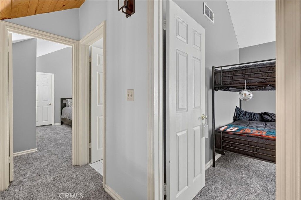 Image 45 of property listing at 77 Park, Running Springs, CA 92382