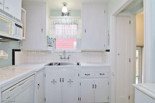 1272 Winston Road, South Euclid, OH 44121