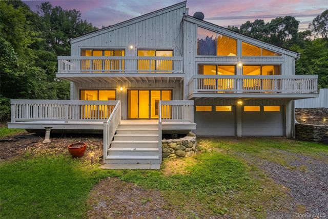 31 Boswell Road, Putnam Valley, NY 10579