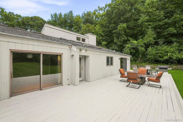 31 Boswell Road, Putnam Valley, NY 10579