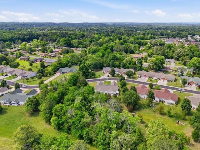 146 Flagstone Drive, Rossville, GA 30741