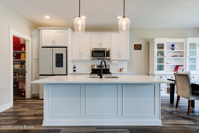 12122 Cypress Ridge Dr, Jeffersontown, KY 40299