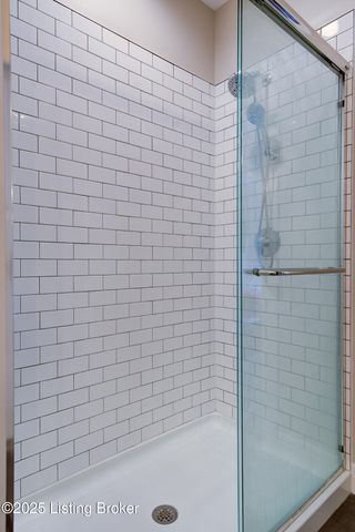 12122 Cypress Ridge Dr, Jeffersontown, KY 40299