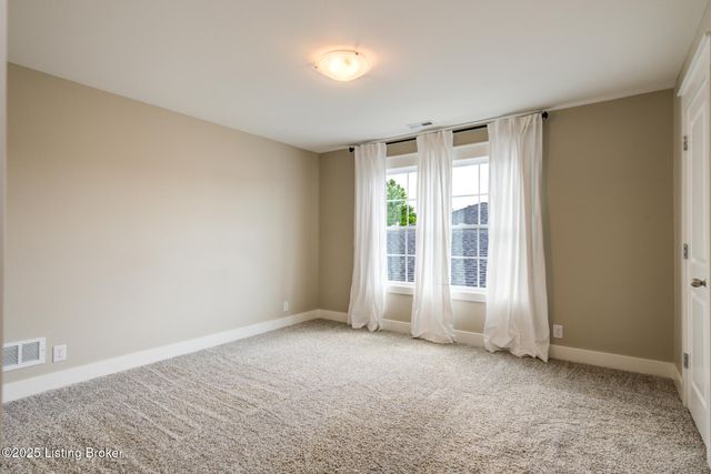 12122 Cypress Ridge Dr, Jeffersontown, KY 40299