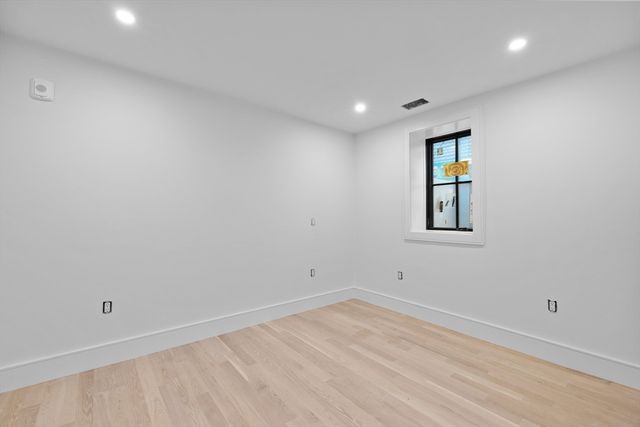 16 Curtis St 1, Somerville, MA 02144