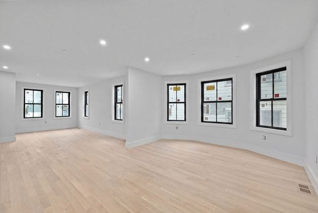 16 Curtis St 1, Somerville, MA 02144