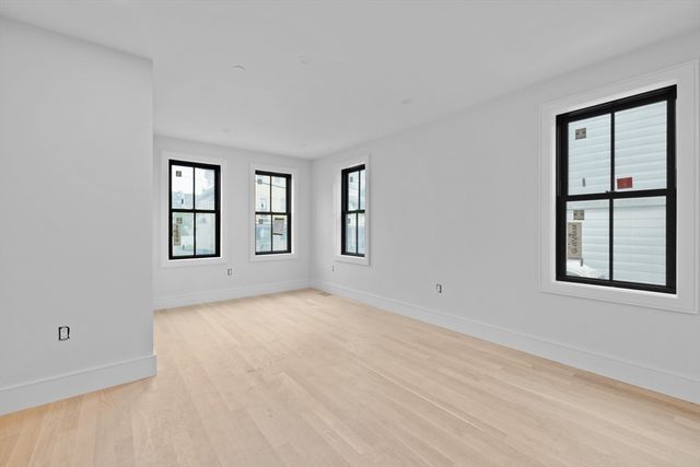16 Curtis St 1, Somerville, MA 02144