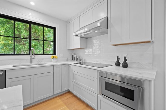 16 Curtis St 1, Somerville, MA 02144