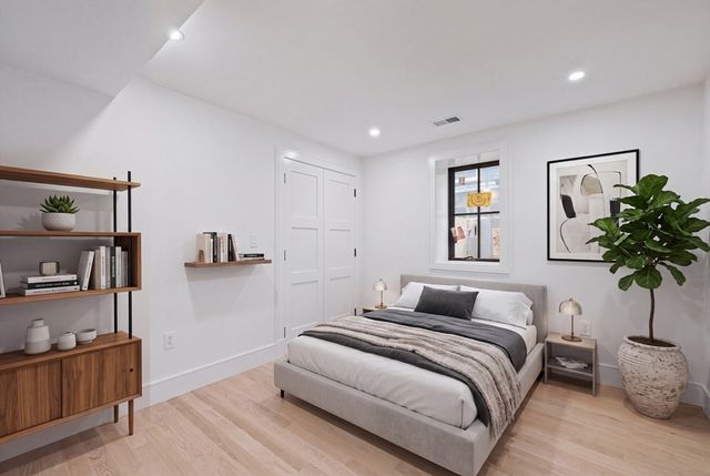 16 Curtis St 1, Somerville, MA 02144