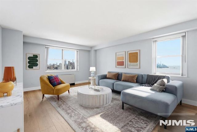 6600 Boulevard East 15D, West New York, NJ 07093