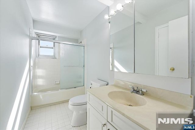 6600 Boulevard East 15D, West New York, NJ 07093