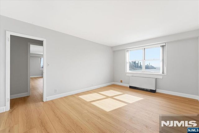 6600 Boulevard East 15D, West New York, NJ 07093