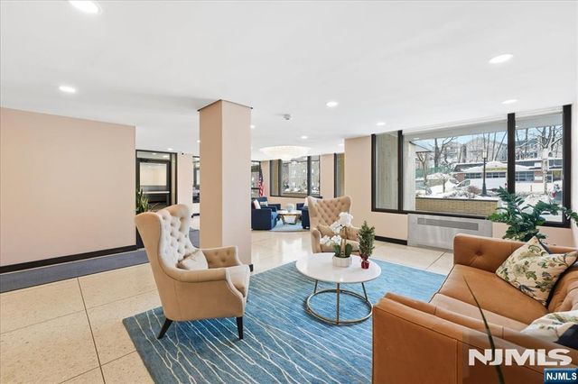 6600 Boulevard East 15D, West New York, NJ 07093