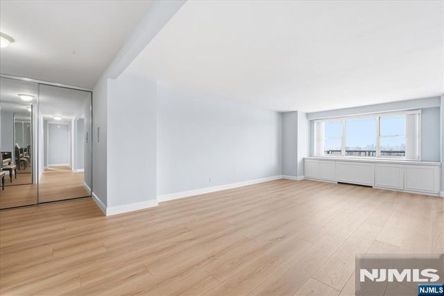 6600 Boulevard East 15D, West New York, NJ 07093