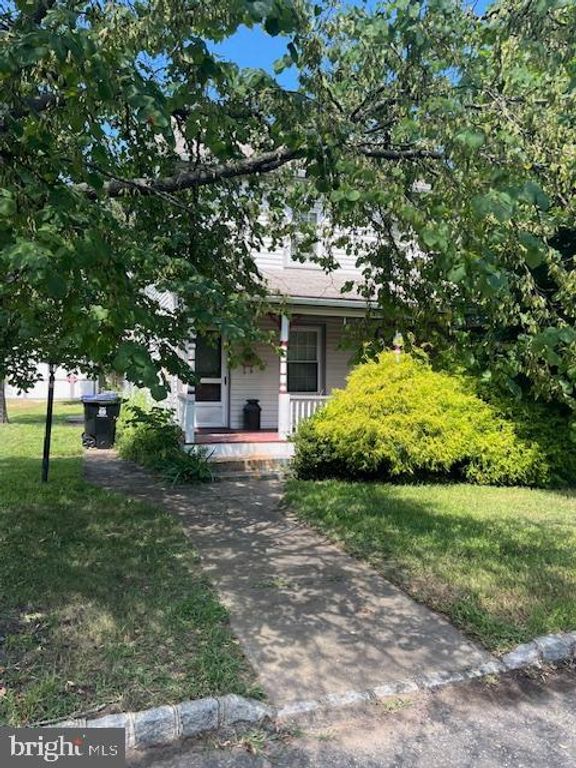 26 KOSSMAN ST, East Brunswick, NJ 08816