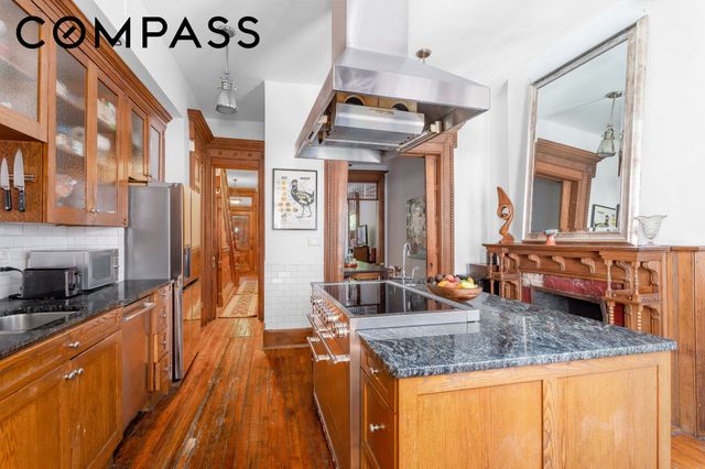 207 Edgecombe Avenue, New York City, NY 10030