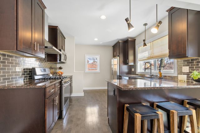 10459 S Troy Street, Chicago, IL 60655