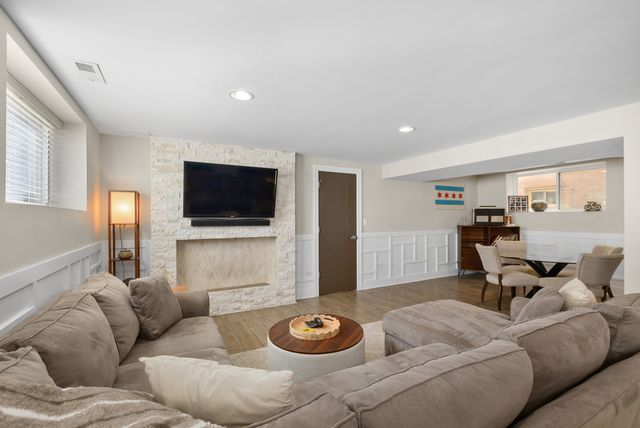 10459 S Troy Street, Chicago, IL 60655