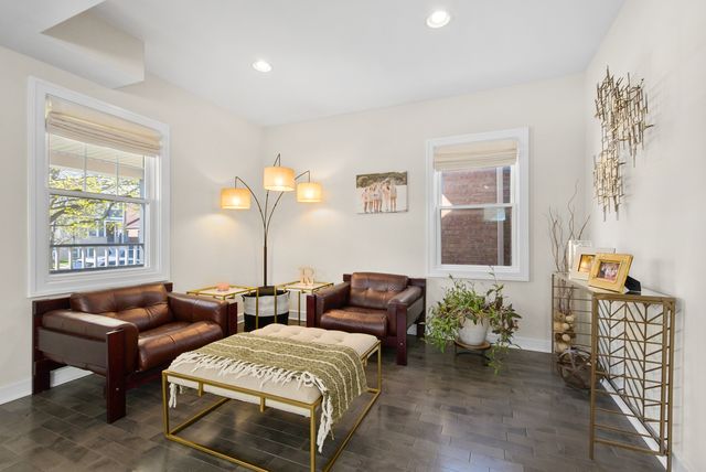 10459 S Troy Street, Chicago, IL 60655