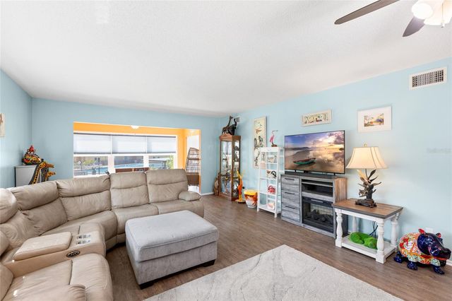 2259 COSTA RICAN DRIVE 23, Clearwater, FL 33763