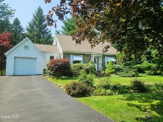 107 Skyway Drive, Glenville, NY 12302