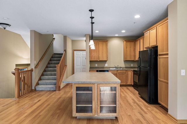 4765 Victor Path 9, Hugo, MN 55038