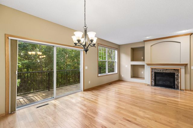 4765 Victor Path 9, Hugo, MN 55038