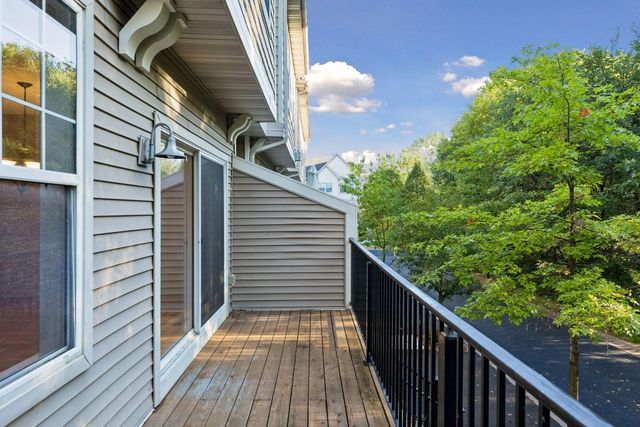 4765 Victor Path 9, Hugo, MN 55038