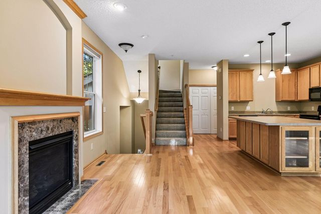 4765 Victor Path 9, Hugo, MN 55038