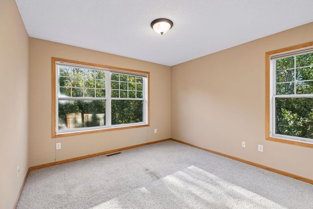 4765 Victor Path 9, Hugo, MN 55038