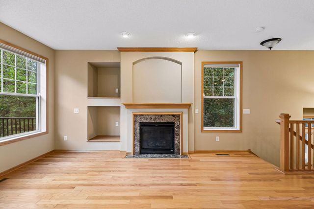 4765 Victor Path 9, Hugo, MN 55038