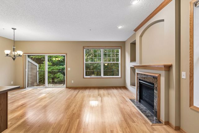 4765 Victor Path 9, Hugo, MN 55038