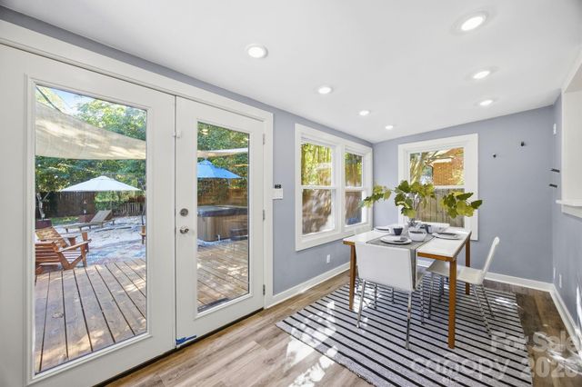 1941 Bentley Place, Charlotte, NC 28205
