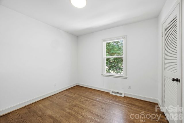 1941 Bentley Place, Charlotte, NC 28205