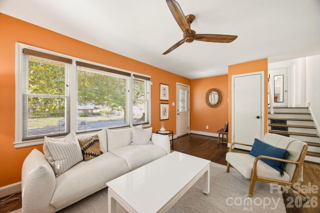 1941 Bentley Place, Charlotte, NC 28205