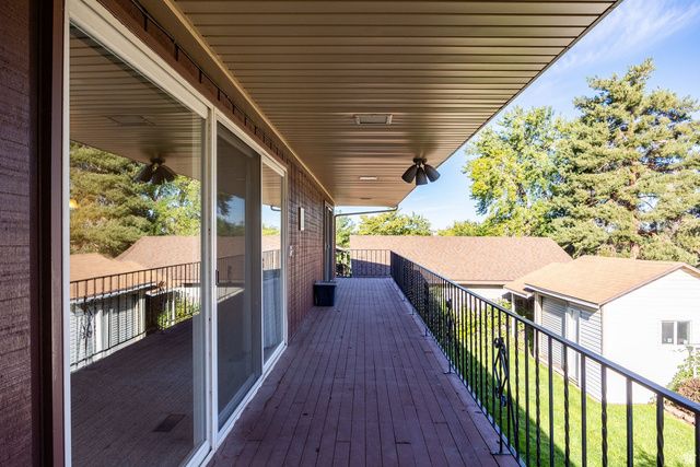 881 E HILLCREST DR, Springville, UT 84663