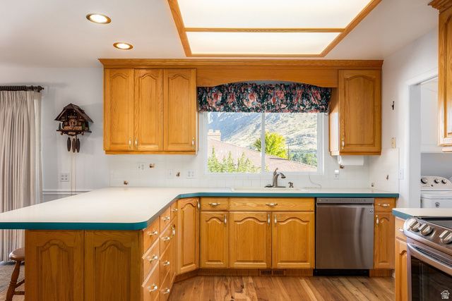 881 E HILLCREST DR, Springville, UT 84663