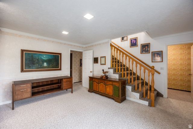 881 E HILLCREST DR, Springville, UT 84663