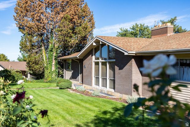 881 E HILLCREST DR, Springville, UT 84663