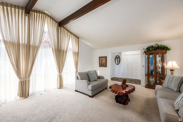 881 E HILLCREST DR, Springville, UT 84663