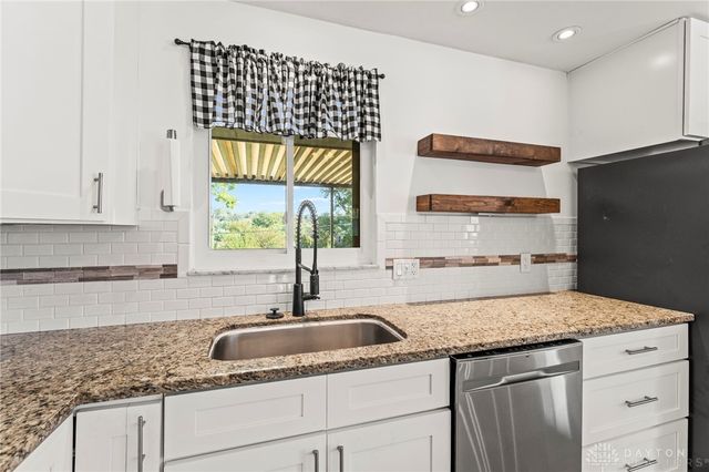 1805 Kathy Lane, Miamisburg, OH 45342