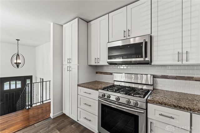 1805 Kathy Lane, Miamisburg, OH 45342