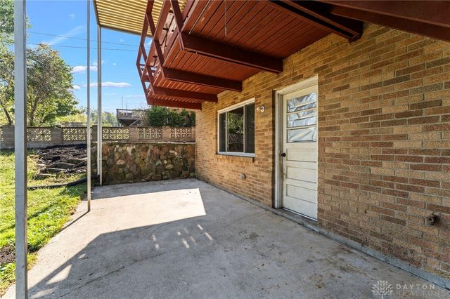 1805 Kathy Lane, Miamisburg, OH 45342