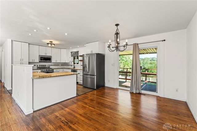 1805 Kathy Lane, Miamisburg, OH 45342